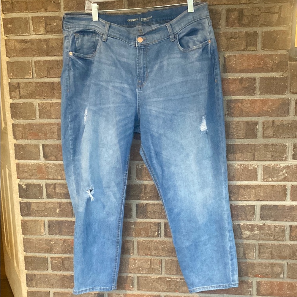 Old Navy Medium Blue Distressed Cropped Jeans